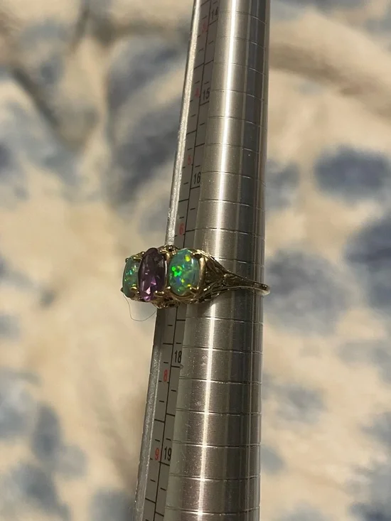 Vintage 10K Gold Opal and Amethyst  Ring size 7 - Picture 7 of 13